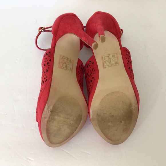Aldo Red Suede Platform Stiletto Heels, 9 - Picture 6 of 9
